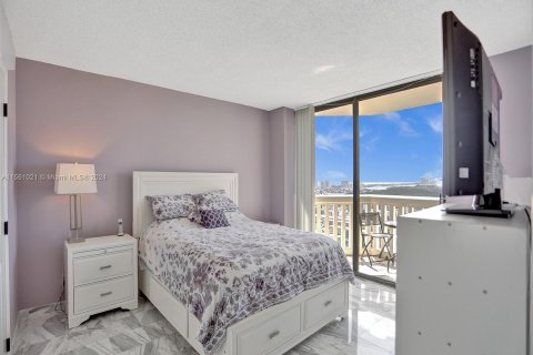 Condo in Aventura, Florida, 3 bedrooms  № 1098320 - photo 30