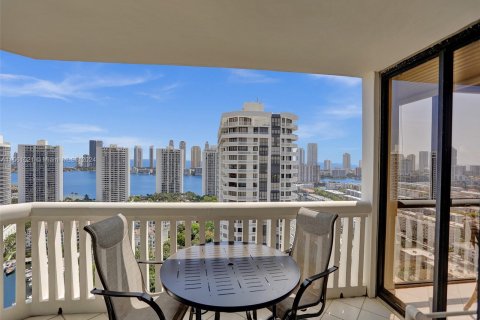 Condominio en venta en Aventura, Florida, 3 dormitorios, 174.66 m2 № 1098320 - foto 20