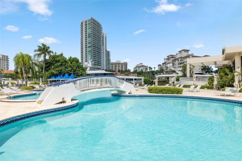 Condo in Aventura, Florida, 2 bedrooms  № 1381631 - photo 27