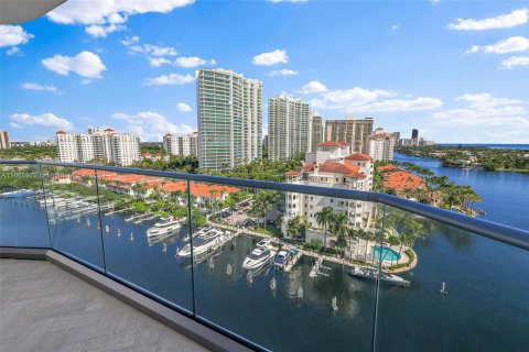 Condominio en venta en Aventura, Florida, 2 dormitorios, 176.61 m2 № 1381631 - foto 19