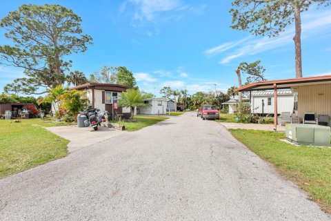 Immobilier commercial à vendre à Okeechobee, Floride № 1050066 - photo 4
