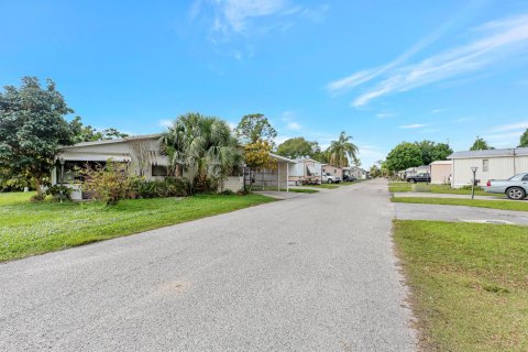 Immobilier commercial à vendre à Okeechobee, Floride № 1050066 - photo 9