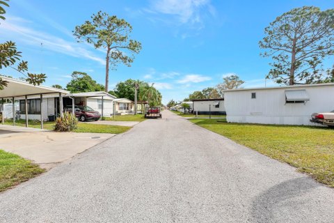 Immobilier commercial à vendre à Okeechobee, Floride № 1050066 - photo 5