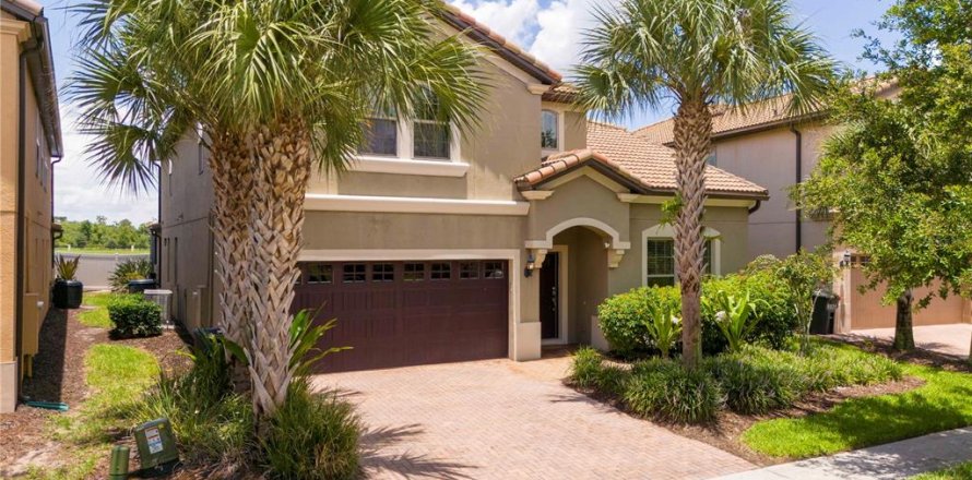 Casa en Kissimmee, Florida 8 dormitorios, 375.42 m2 № 1287800