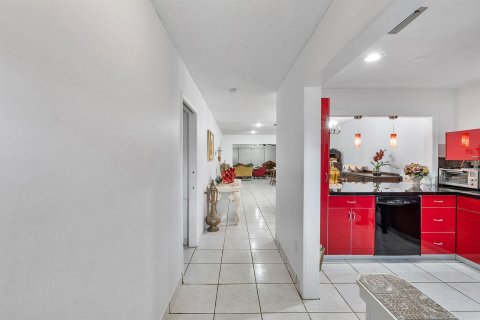 Casa en venta en West Palm Beach, Florida, 2 dormitorios, 120.77 m2 № 1092780 - foto 8