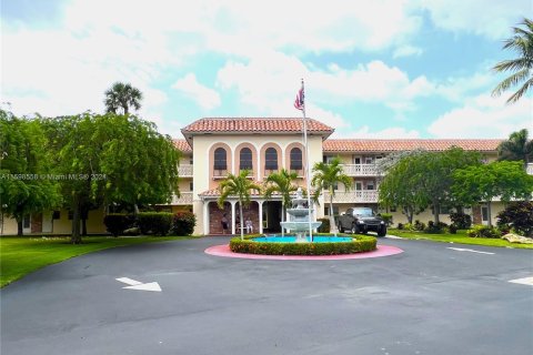 Condo in Boca Raton, Florida, 1 bedroom  № 1207157 - photo 1