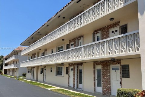 Condo in Boca Raton, Florida, 1 bedroom  № 1207157 - photo 10