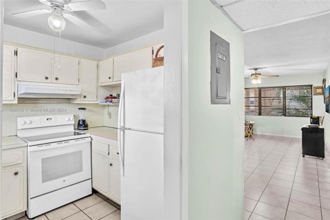 Condominio en venta en Boca Raton, Florida, 1 dormitorio, 64.75 m2 № 1207157 - foto 17