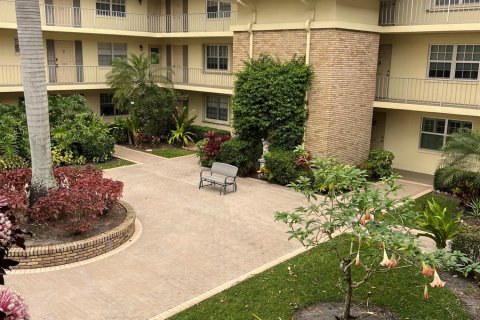 Condo in Palm Beach Gardens, Florida, 1 bedroom  № 1045629 - photo 3