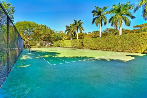 Villa ou maison à vendre à Coral Gables, Floride: 6 chambres, 591.6 m2 № 1332278 - photo 15