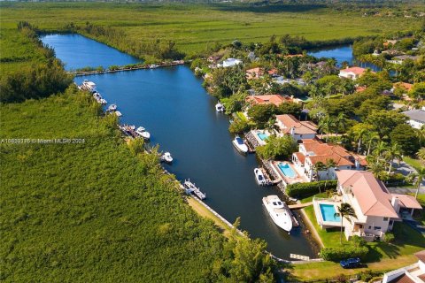 Villa ou maison à vendre à Coral Gables, Floride: 6 chambres, 591.6 m2 № 1332278 - photo 6