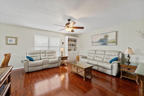 Copropriété à vendre à Stuart, Floride: 2 chambres, 92.16 m2 № 1217313 - photo 19