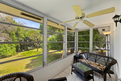 Copropriété à vendre à Stuart, Floride: 2 chambres, 92.16 m2 № 1217313 - photo 2