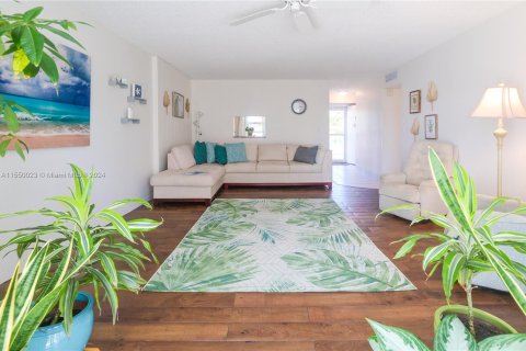 Condominio en venta en Dania Beach, Florida, 2 dormitorios, 106.28 m2 № 1071031 - foto 8