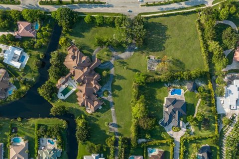 Villa ou maison à vendre à Weston, Floride: 10 chambres, 1327.95 m2 № 1239462 - photo 15