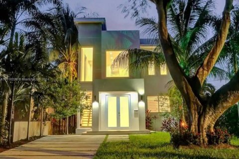 Casa en venta en Hollywood, Florida, 4 dormitorios, 209.49 m2 № 1239463 - foto 29