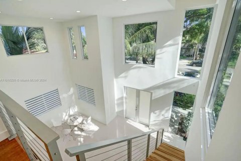 Casa en venta en Hollywood, Florida, 4 dormitorios, 209.49 m2 № 1239463 - foto 24