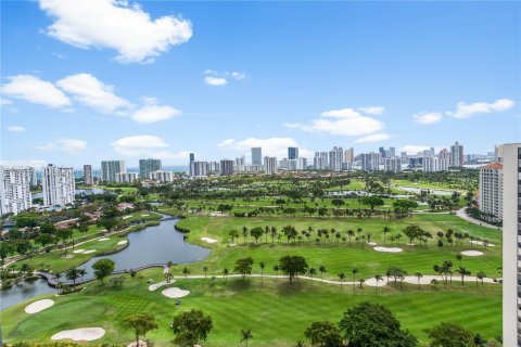 Condo in Aventura, Florida, 2 bedrooms  № 1241257 - photo 2