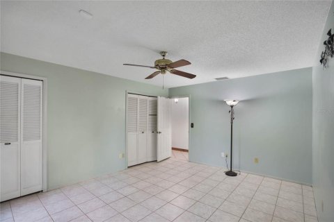 Villa ou maison à vendre à Brandon, Floride: 3 chambres, 152.36 m2 № 1019079 - photo 16