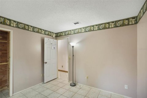 Casa en venta en Brandon, Florida, 3 dormitorios, 152.36 m2 № 1019079 - foto 23
