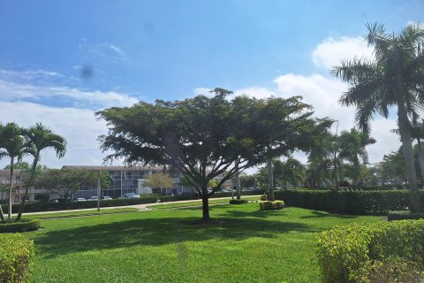 Copropriété à vendre à Boca Raton, Floride: 2 chambres, 78.04 m2 № 1058812 - photo 15