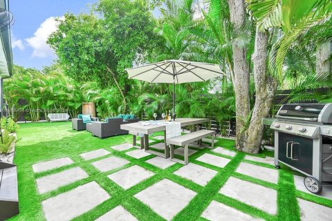 Casa en venta en Miami, Florida, 3 dormitorios, 140.1 m2 № 1381810 - foto 14