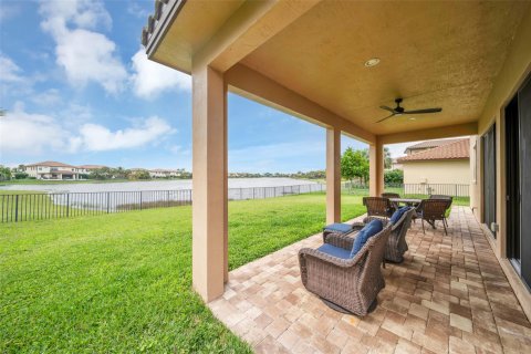 Villa ou maison à vendre à Parkland, Floride: 4 chambres, 345.6 m2 № 1059929 - photo 7