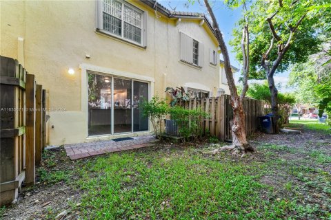 Condo in Cutler Bay, Florida, 2 bedrooms  № 1305376 - photo 25