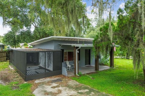 House in Tampa, Florida 2 bedrooms, 86.4 sq.m. № 1361722 - photo 2