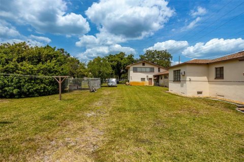 Villa ou maison à vendre à Tampa, Floride: 2 chambres, 114.83 m2 № 1296286 - photo 7