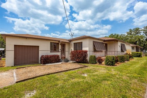 Villa ou maison à vendre à Tampa, Floride: 2 chambres, 114.83 m2 № 1296286 - photo 1