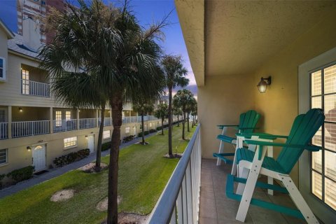 Touwnhouse à vendre à Redington Shores, Floride: 2 chambres, 114.92 m2 № 1296355 - photo 30