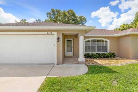 Villa ou maison à vendre à North Port, Floride: 3 chambres, 110 m2 № 1296287 - photo 2