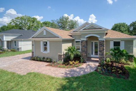 Villa ou maison à vendre à Lutz, Floride: 3 chambres, 194.44 m2 № 1030213 - photo 1