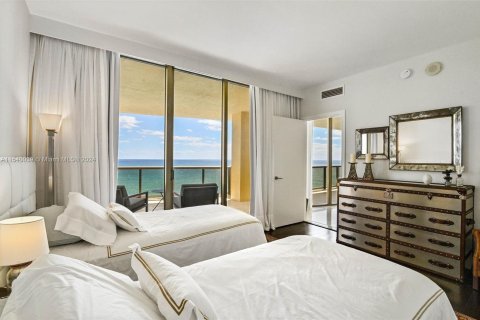 Copropriété à vendre à Sunny Isles Beach, Floride: 3 chambres, 221.39 m2 № 1033221 - photo 17