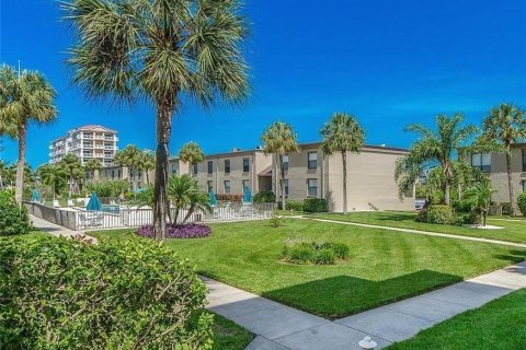 Copropriété à vendre à Indian Shores, Floride: 2 chambres, 106.37 m2 № 1358265 - photo 30