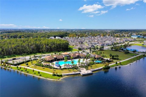 Villa ou maison à louer à Kissimmee, Floride: 4 chambres, 171.03 m2 № 1359158 - photo 25