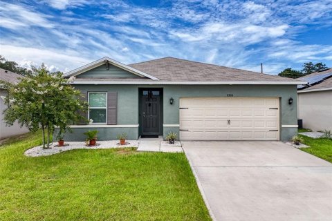 Villa ou maison à vendre à Kissimmee, Floride: 3 chambres, 130.53 m2 № 1298307 - photo 1