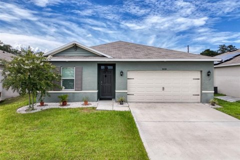 Villa ou maison à vendre à Kissimmee, Floride: 3 chambres, 130.53 m2 № 1298307 - photo 2