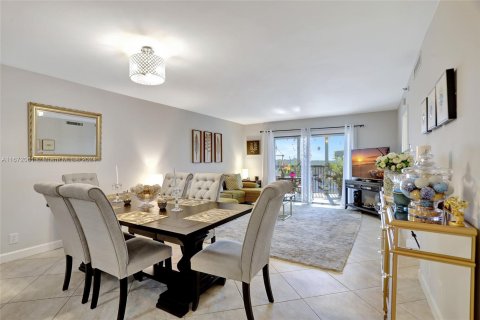 Condominio en venta en Pompano Beach, Florida, 2 dormitorios, 113.53 m2 № 1397415 - foto 9