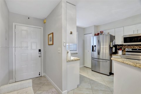 Condominio en venta en Pompano Beach, Florida, 2 dormitorios, 113.53 m2 № 1397415 - foto 4