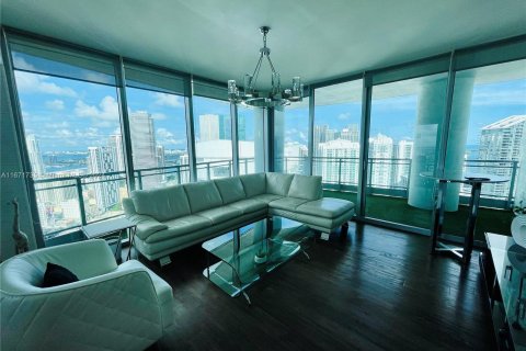 Condo in Miami, Florida, 3 bedrooms  № 1397414 - photo 1