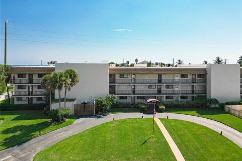 Condominio en venta en Cocoa Beach, Florida, 3 dormitorios, 116.13 m2 № 1374086 - foto 5