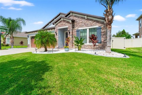 Villa ou maison à vendre à Wesley Chapel, Floride: 3 chambres, 239.41 m2 № 1374087 - photo 1