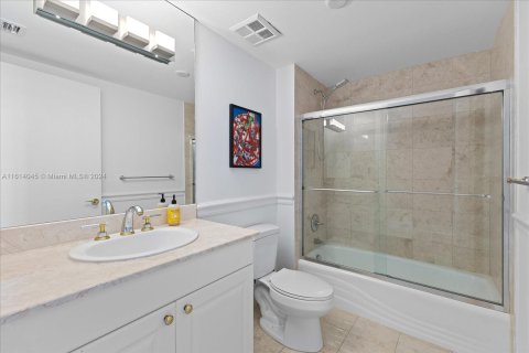 Condo in Aventura, Florida, 4 bedrooms  № 1237985 - photo 24