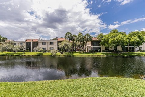 Condominio en venta en Weston, Florida, 2 dormitorios, 114.36 m2 № 1077178 - foto 1