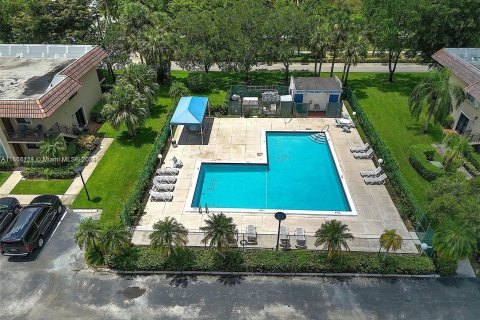 Condominio en venta en Weston, Florida, 2 dormitorios, 114.36 m2 № 1077178 - foto 18