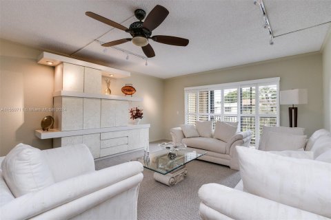 Condominio en venta en Weston, Florida, 2 dormitorios, 114.36 m2 № 1077178 - foto 2