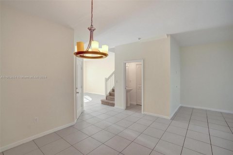 Townhouse in Miami Gardens, Florida 3 bedrooms, 147.62 sq.m. № 1225026 - photo 7