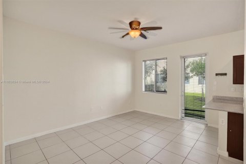 Townhouse in Miami Gardens, Florida 3 bedrooms, 147.62 sq.m. № 1225026 - photo 9